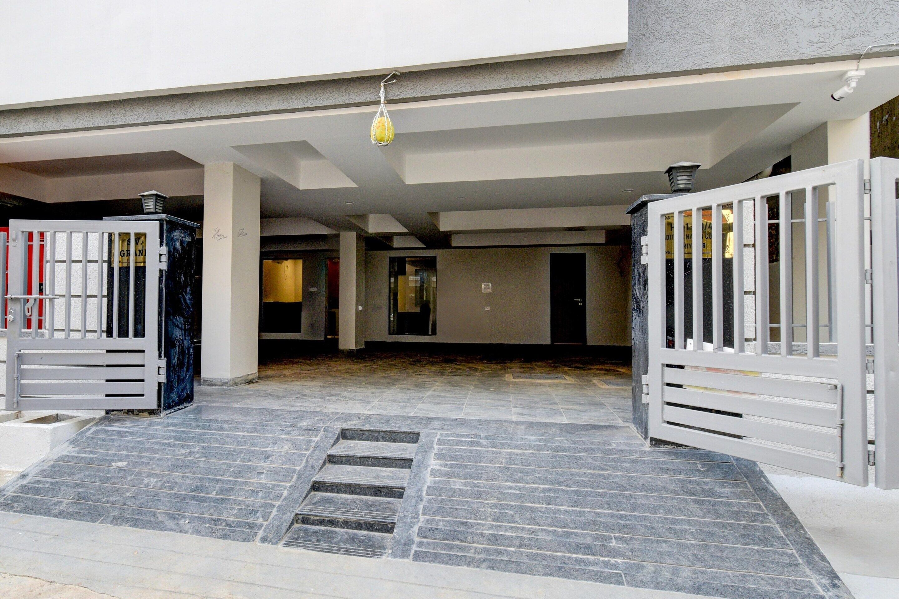 House | Reception