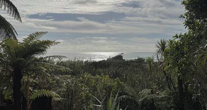 2 minutes to the beautiful Granity beach