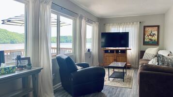 Smart TV, DVD player