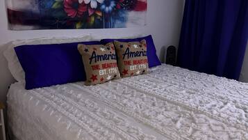1 chambre, fer et planche à repasser, Wi-Fi, literie fournie