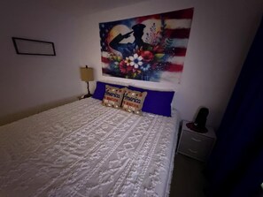 1 bedroom, iron/ironing board, WiFi, bed sheets - Cozy 1-bedroom apartment in serene Gatesville (Gatesville)