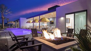 Interior - Polo Villas Bella 2 Homes Putting Green, Bocce Ball Sleeps 32 (La Quinta)