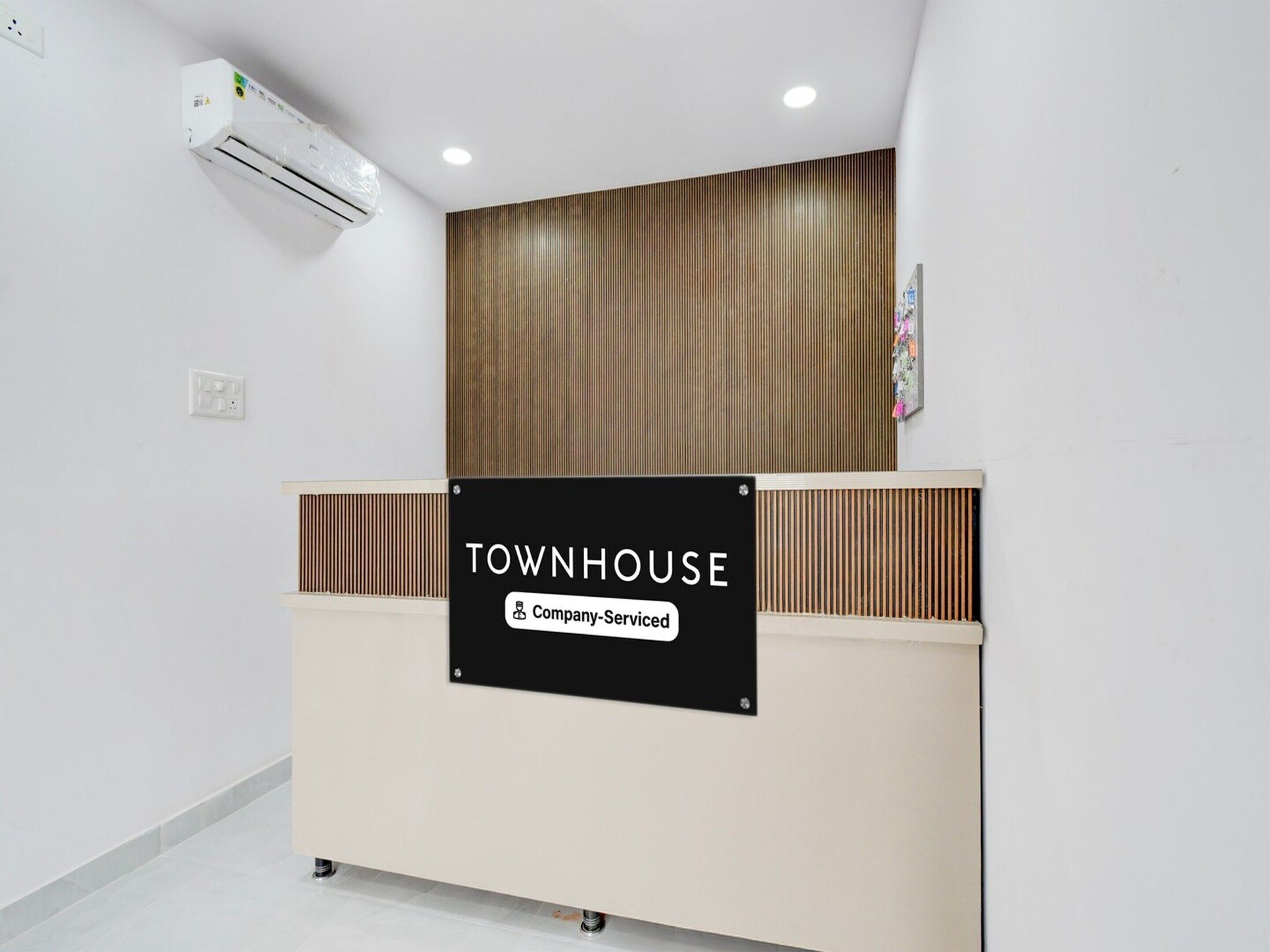 House | Meja sambut tetamu