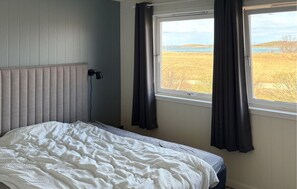 Room - Beach front home in Engeløya with house a panoramic view (Engeløya)