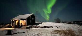 Beach front home in Engeløya with house a panoramic view