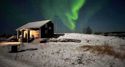 Beach front home in Engeløya with house a panoramic view
