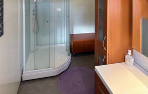 Bathroom - Beach front home in Engeløya with house a panoramic view (Engeløya)