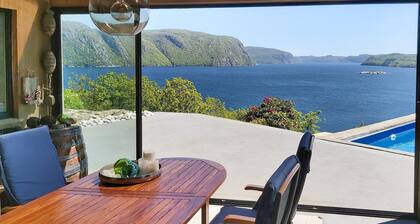 Lovely home in Farsund