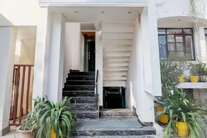Rumah | Resepsionis