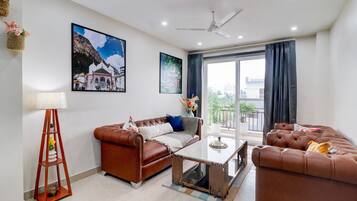 House | Reception