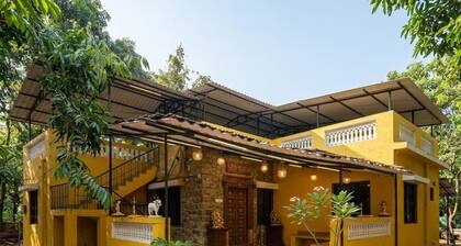 NS Dosti Villa By Glitz