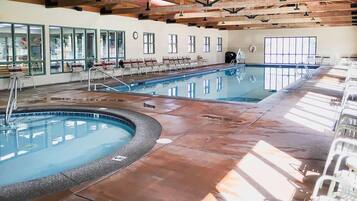 Piscine couverte, piscine extérieure