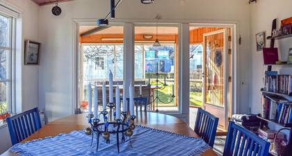Cozy home in Brantevik with house sea view