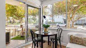 Dining - Villino Verde - Chic European style retreat (Elwood)