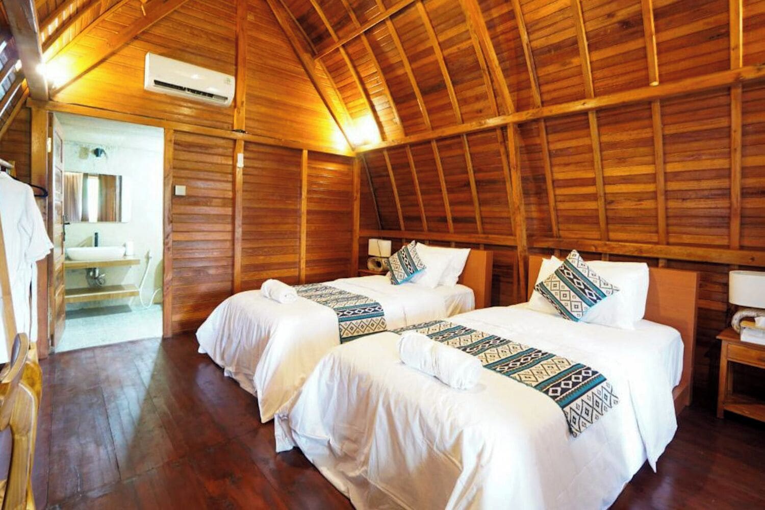 Family Cottage, Balcony, Garden View