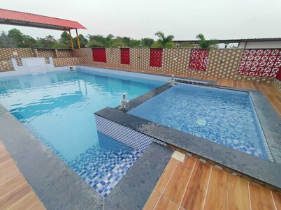 HOTEL SONIA MAHI INN