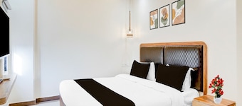 Deluxe V7 Inn Service Apartment