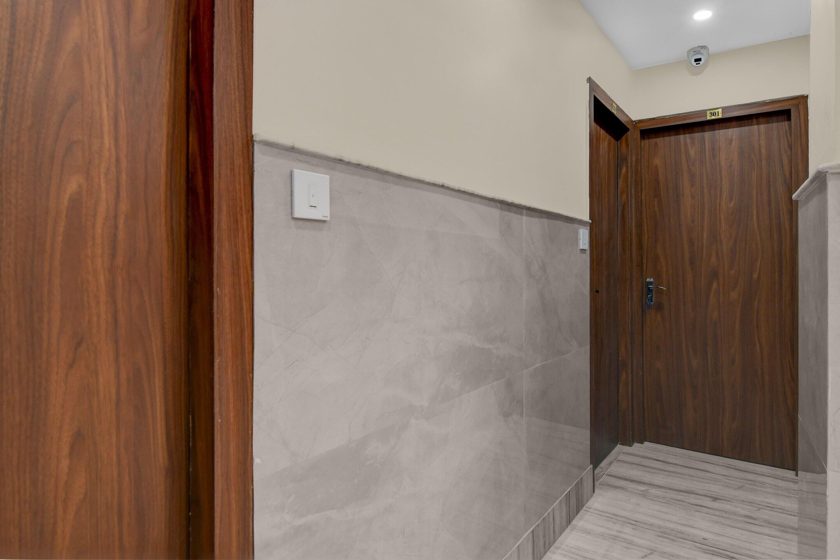 Hus | Reception