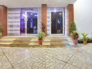 Rumah | Resepsionis