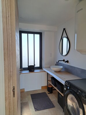 Interior - Beautiful countryside house, 40 minutes from Sarlat / Gourdon / Cahors (Goujounac)