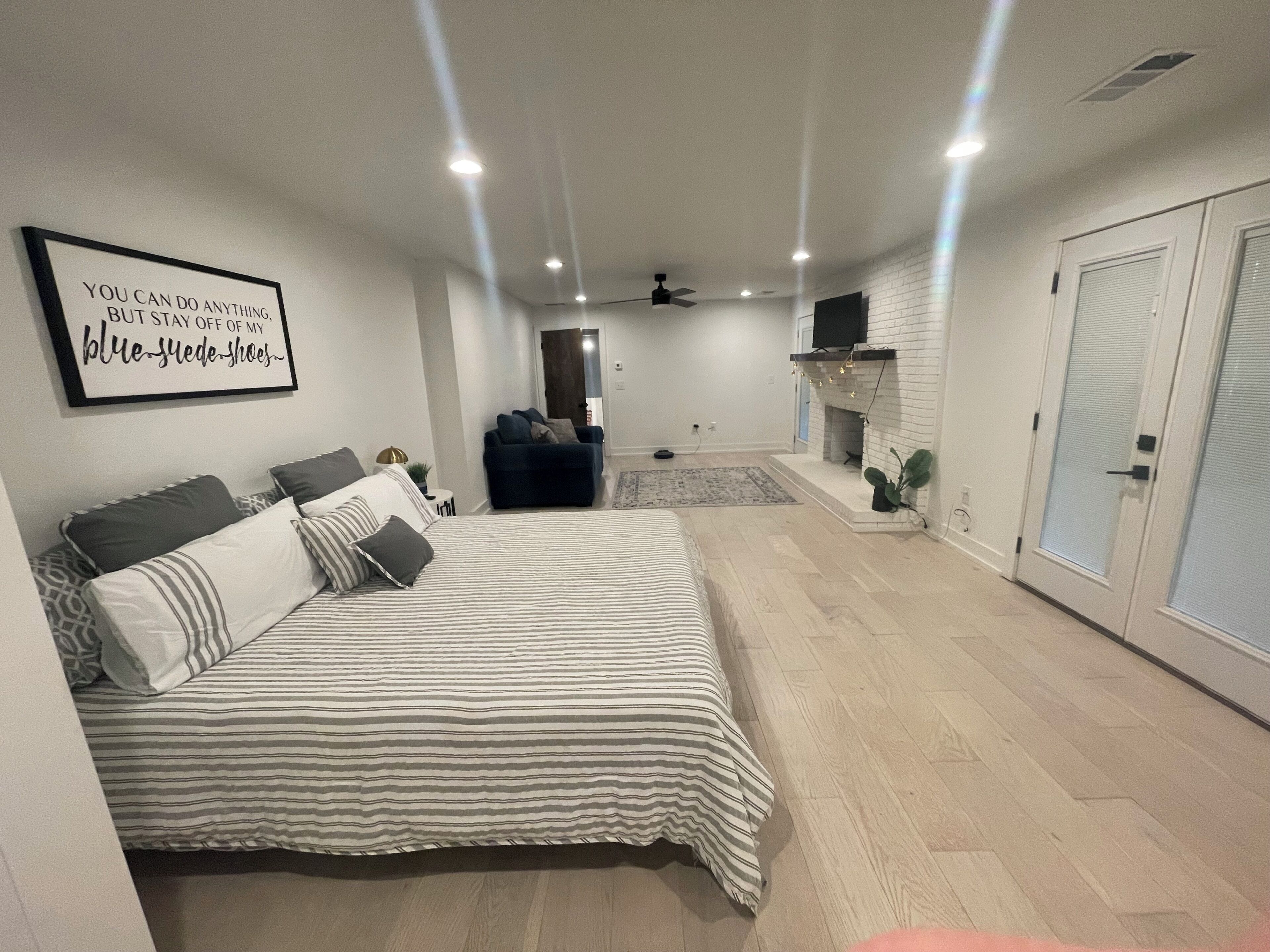 5 chambres, fer et planche à repasser, Wi-Fi, draps fournis