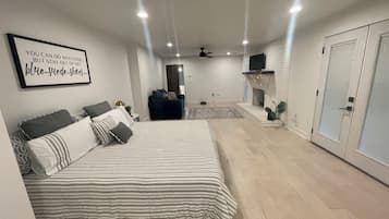 5 chambres, fer et planche à repasser, Wi-Fi, draps fournis