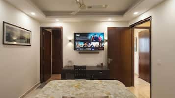 Apartment, City View | Desk, laptop workspace, blackout curtains, soundproofing