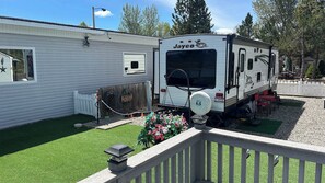 Property grounds - Waters Riverfront Property,Pets OK, Beautiful Deck (Cascade)