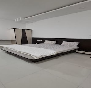 Sábanas de algodón egipcio, ropa de cama de alta calidad y wifi gratis