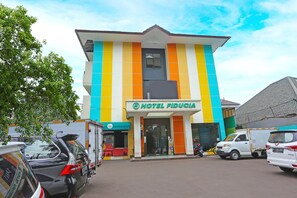 House | Exterior - Luxury Deluxe DBL Retreat W/ Free Wifi and Parking (Jakarta)