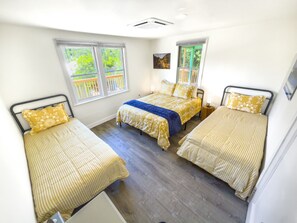 3 chambres, lit de bébé portatif, Wi-Fi, literie fournie