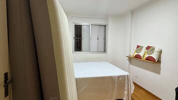 3 quartos, Wi-Fi de cortesia, roupa de cama