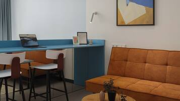 Design Studio, City View | Living area