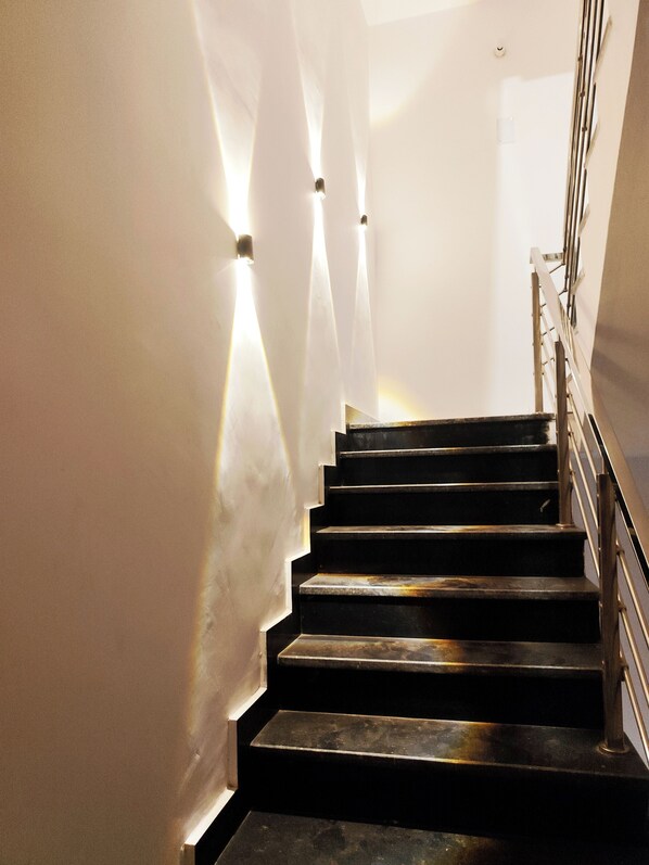 Kamar Deluks | Interior