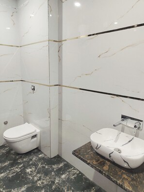 Quarto luxo | Banheiro