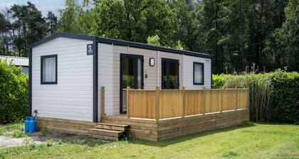 Charming Caravan With Terrace for 6