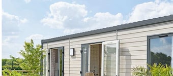 Charming Caravan With Terrace for 6
