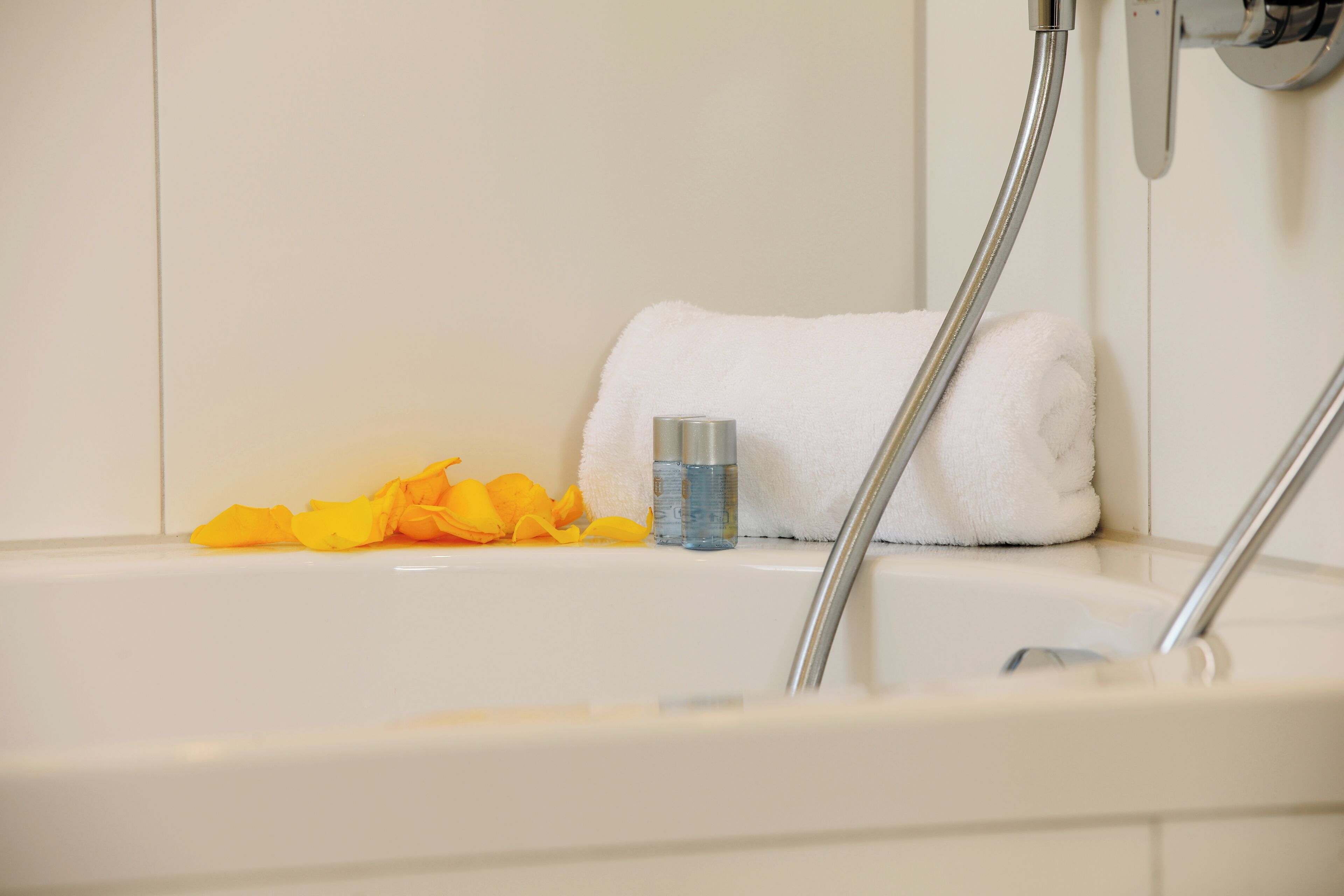Bathroom | Hair dryer, towels, soap, shampoo
