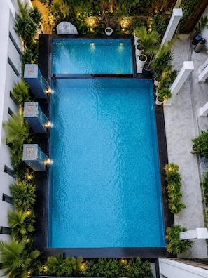 Pool - Jarokha Haveli  (Udaipur)