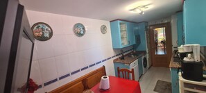 Private kitchen - Vivienda turística felicia (San Andrés del Rabanedo)