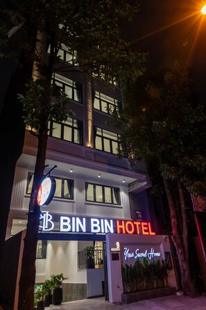 Front of property - Bin Bin Hotel 18 - Near Thu Thiem Villa (PHUONG CAT LAI)