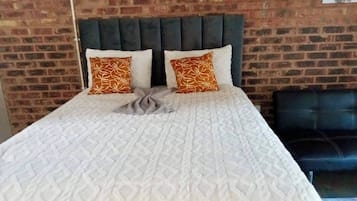 Room, 1 Bedroom, Smoking, Balcony | 1 bedroom