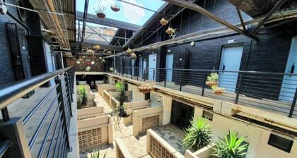 Room-home in Maboneng 364