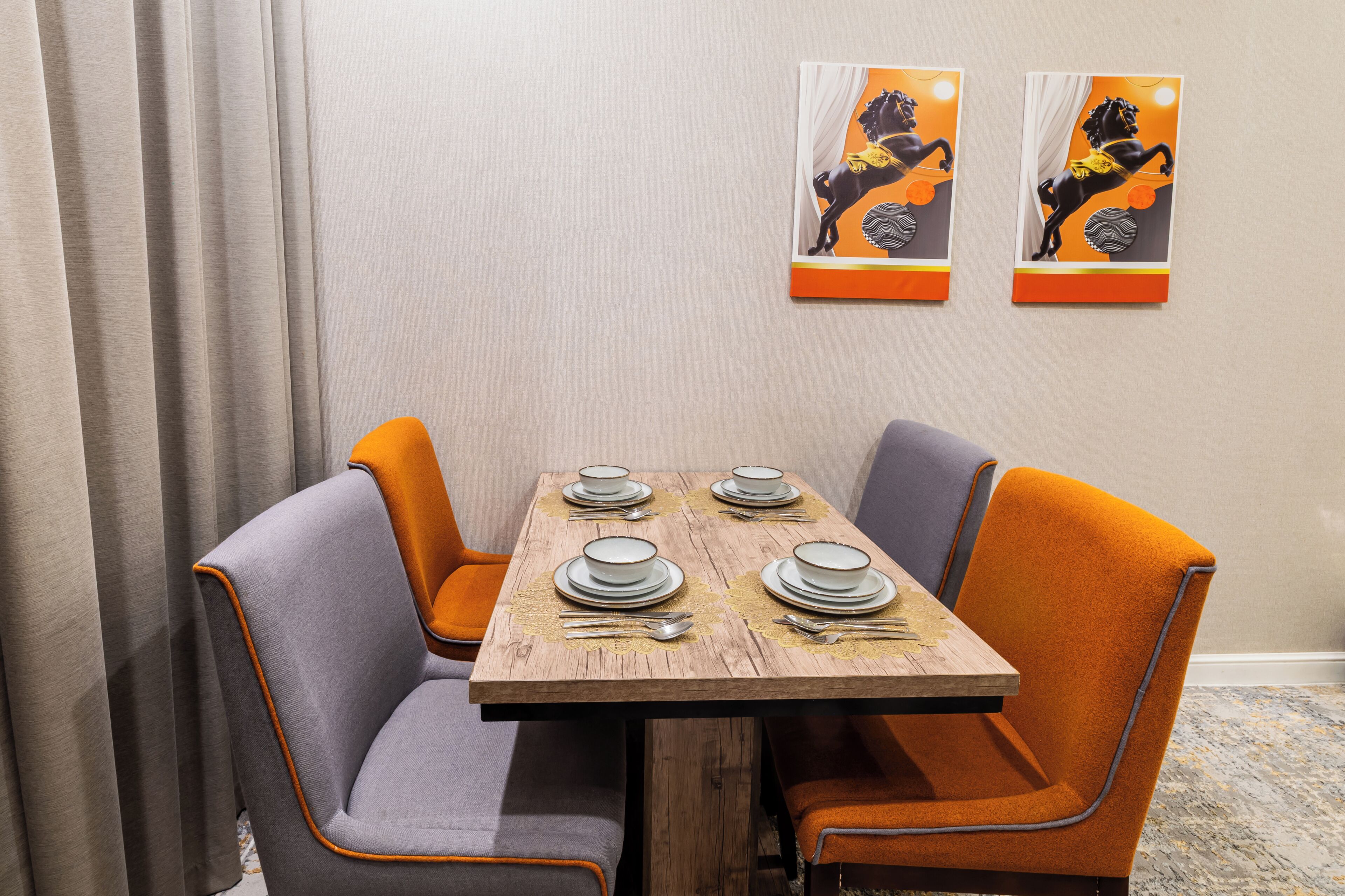 Apartment, 2 Schlafzimmer | Essbereich im Zimmer