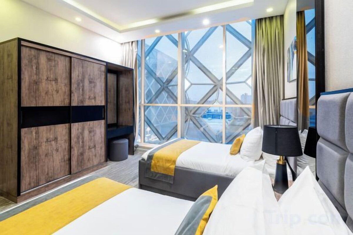 Hypo-allergenic bedding available, soundproofing