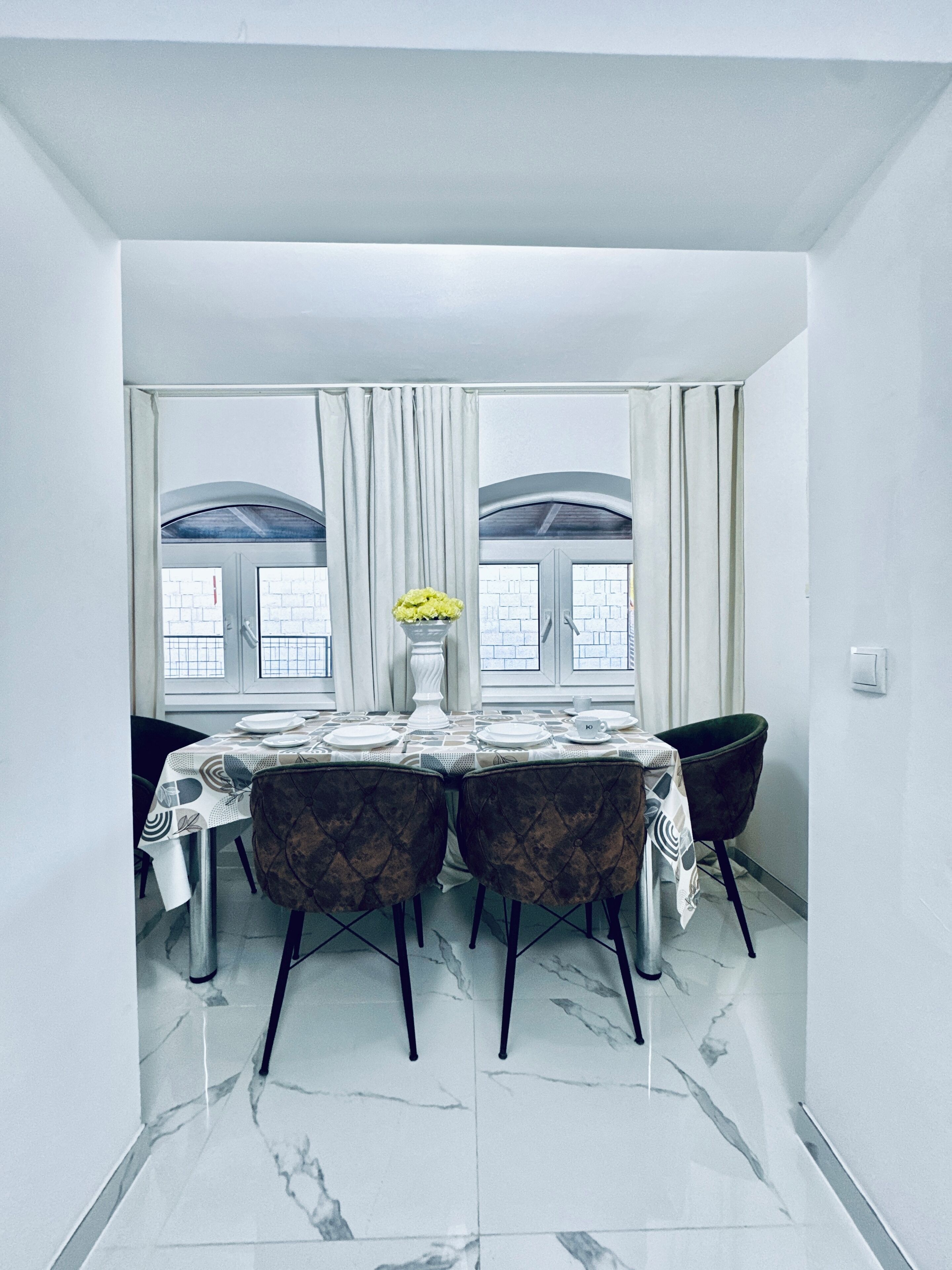 Basic-Apartment | Esszimmer