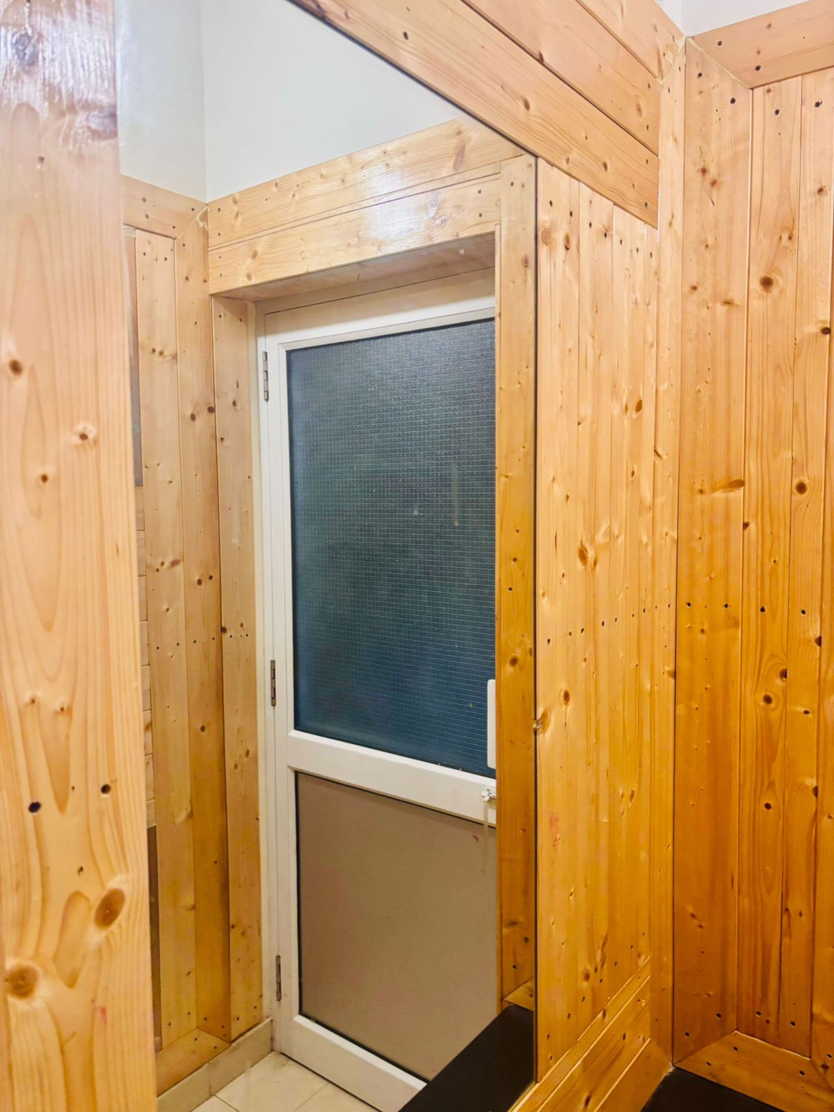 Deluxe Room | Rollaway beds, free WiFi, bed sheets