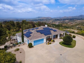 Exterior - Saltwater Pool + Game Room + Hot Tub | Wine Country | Le Grand Bleu + Casita (Temecula)