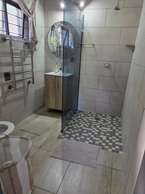 Bathroom - Loft Cottage - Knysna (Knysna)