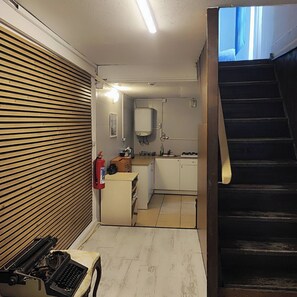 冰箱、炉灶、厨具/餐具